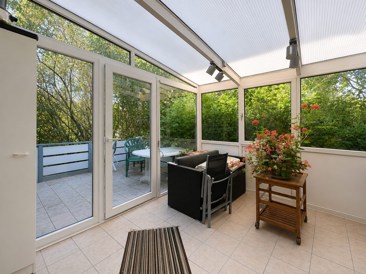 Wintergarten mit Terrasse