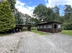 Carport - Großzügiges Zweifamilienhaus mit idyllischem Gartenparadies