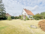 Garten - Zweifamilienhaus mit Wintergarten, Sauna und großem Garten – Platz für Ihre Ideen