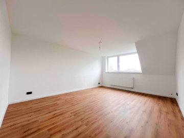 Schnell: Letzte renovierte Wohnung: Helle Räume, neue Fenster, neue Böden, 49205 Hasbergen, Etagenwohnung