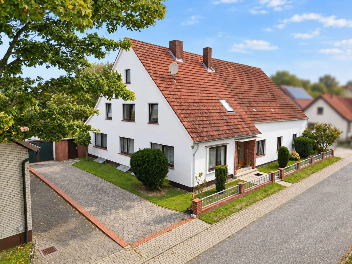 Hausansicht Seite