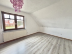Kinderzimmer OG - Investitionschance: Einfamilienhaus mit zwei Einheiten in Lähden Ahmsen