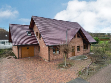 Investitionschance: Einfamilienhaus mit zwei Einheiten in Lähden Ahmsen, 49774 Lähden, Einfamilienhaus