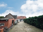 Hausansicht Hinterhaus - Vielseitiges Anwesen mit drei Wohneinheiten im Grünen