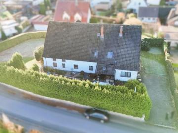 Schnell sein: Zweifamilienhaus in begehrter Lage in Gesmold kaufen, 49326 Melle, Zweifamilienhaus