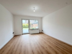 Wohnzimmer mit Terrasse - Lichtdurchflutete 3-Zimmer Gartenwohnung