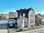 Seitenansicht - Einzigartiges Familienhaus mit Charakter, Kamin und Gartenidylle