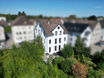 Freiwerdende Wohnoase mitten in Bielefeld – Design trifft Wohlfühlen, 33613 Bielefeld, Mehrfamilienhaus