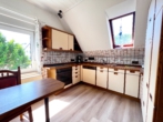Küche OG - Traumhaus entdeckt! Landleben & Stadtkomfort in Hanglage